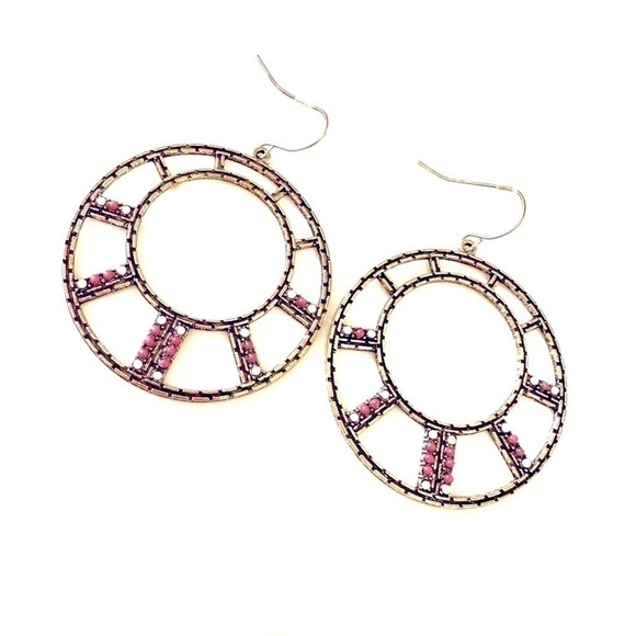 Jewelry - Vintage Style Round Design Gold Tone Hoop Earrings